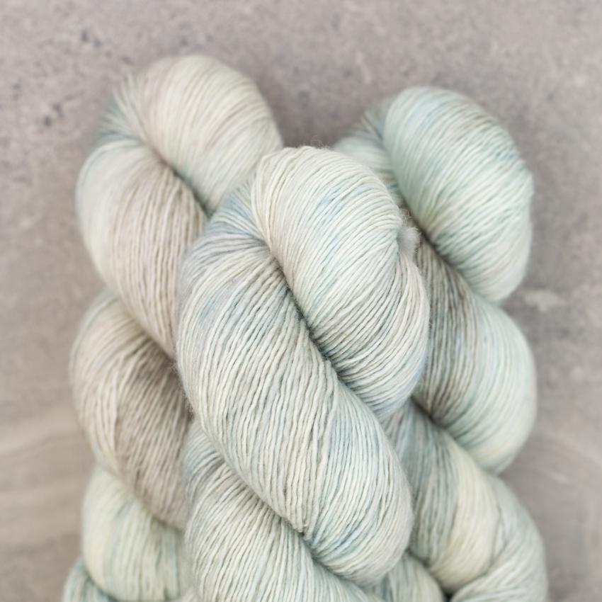 Twist Light | Hepburn
