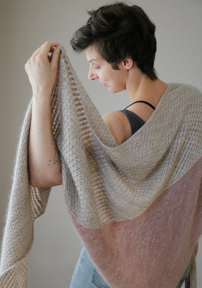 Madelinetosh x Mel Berg Shawl Far From Here Kit