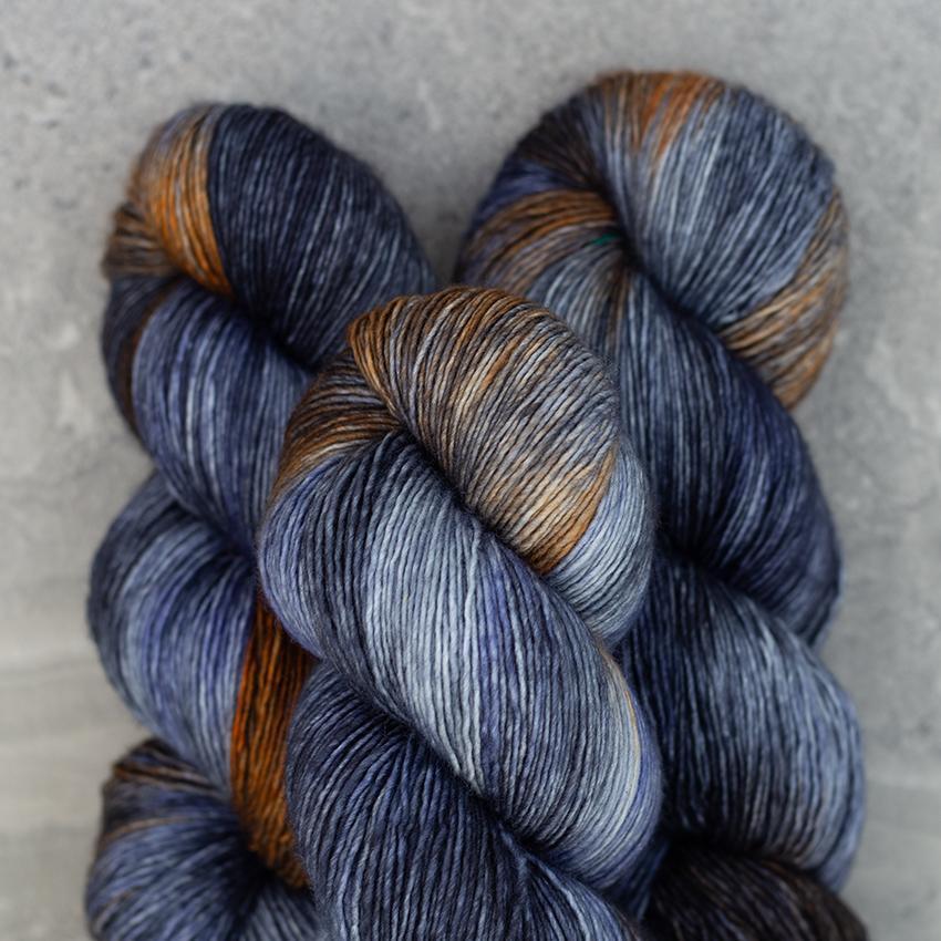 Biggie | Antique Moonstone