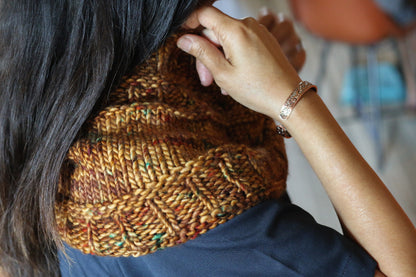 Naughty & Nice Cowl PDF
