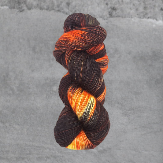 Pashmina | Shadow's Embrace