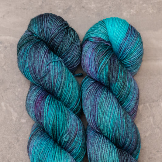Twist Light | Twilight Skinny Dip