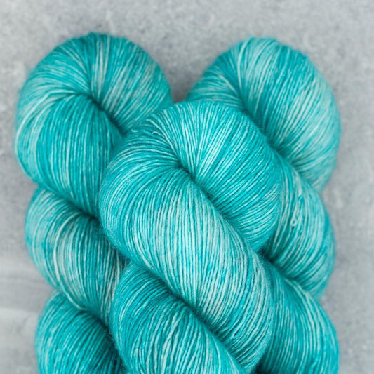 Pashmina | Hosta Blue