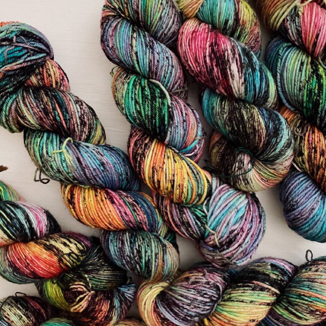 Twist Light | Electric Rainbow